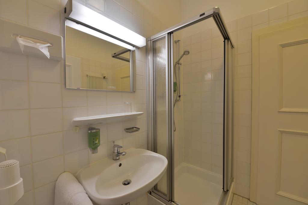 Tagungszentrum Schmerlenbach Hoesbach Luaran gambar
